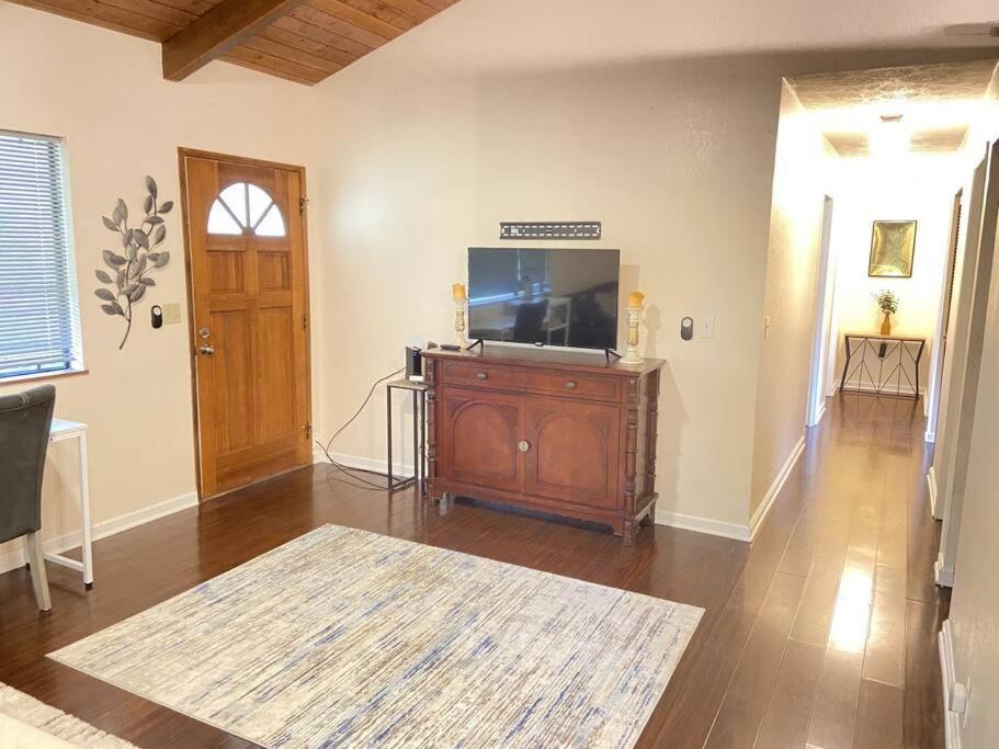Peaceful, Private Master Bedroom With Own Bath Near Hilo, With Ac! Keaau المظهر الخارجي الصورة